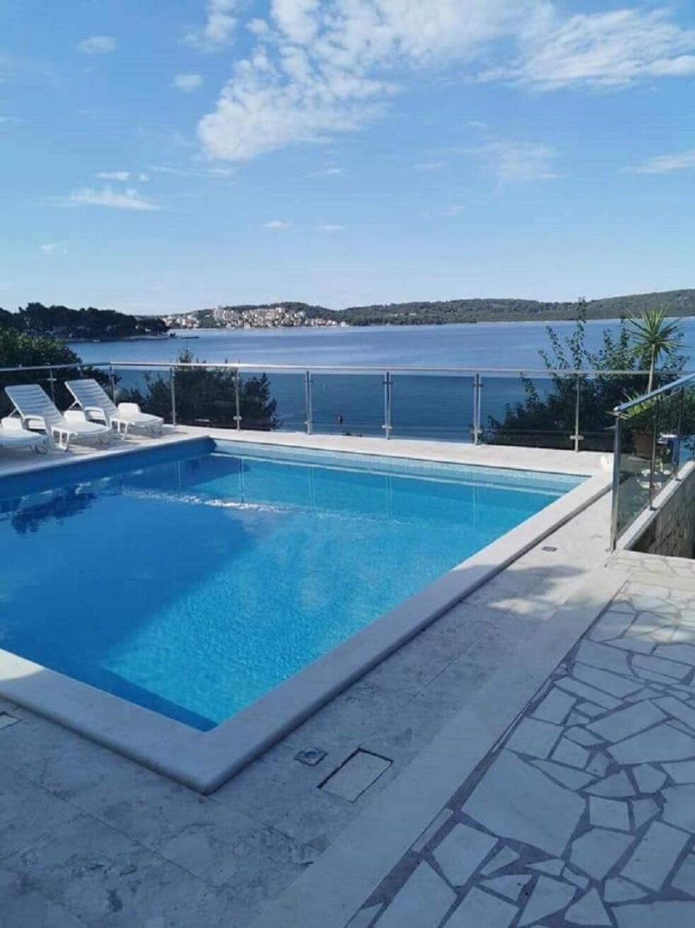 Apartments Marija Τρογκίρ Εξωτερικό φωτογραφία